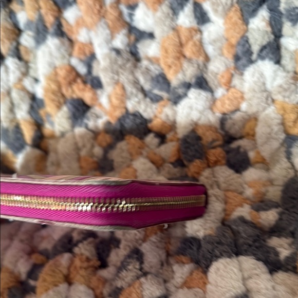 Emilio Pucci Vintage Pink and Purple zip Wallet-As Is - Picture 3 of 10
